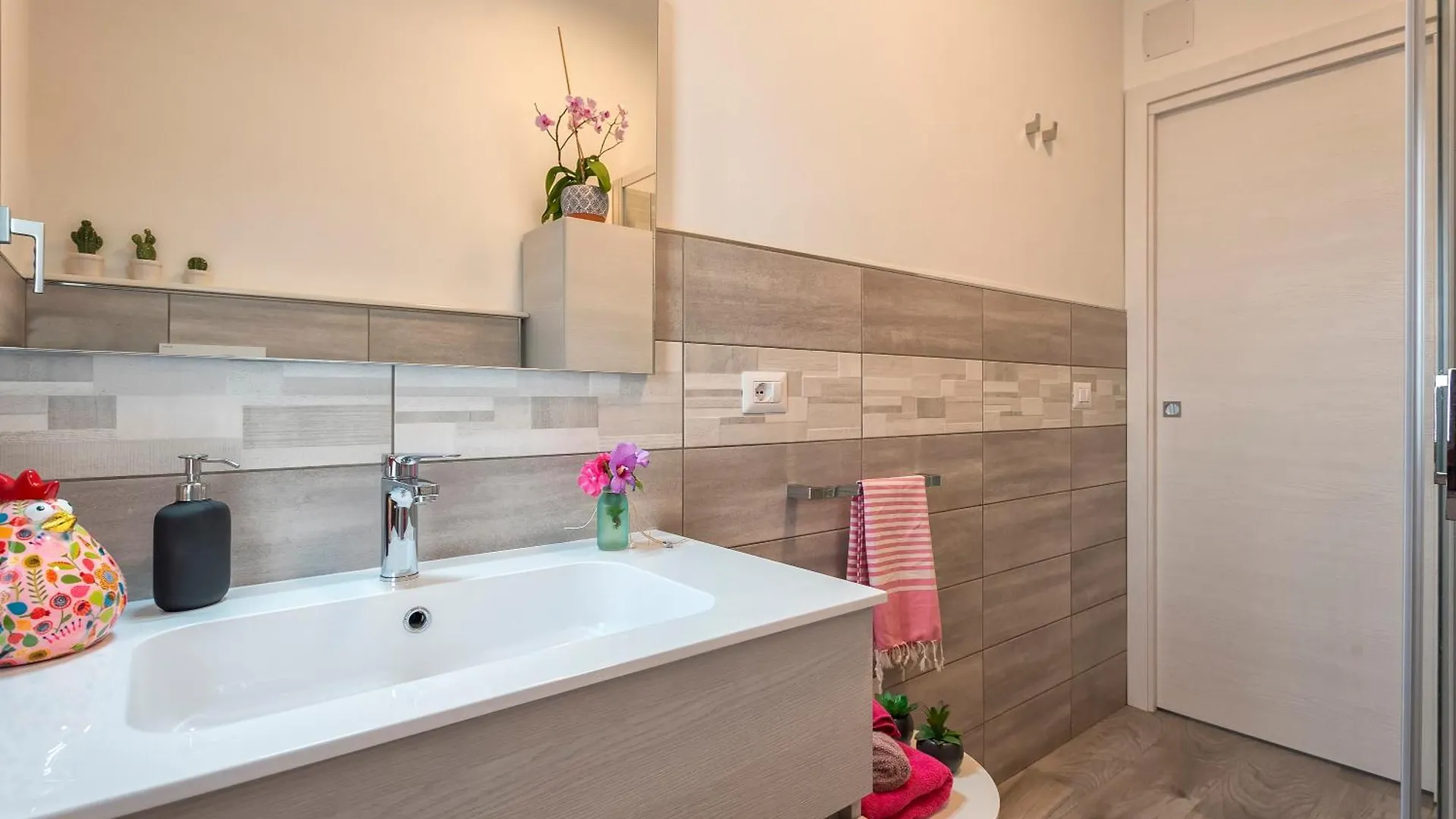 Apartment Valencia Penthouse With Spectacular Beachfront Terraces Wifi, Air Conditioning, Close To Beaches Alghero