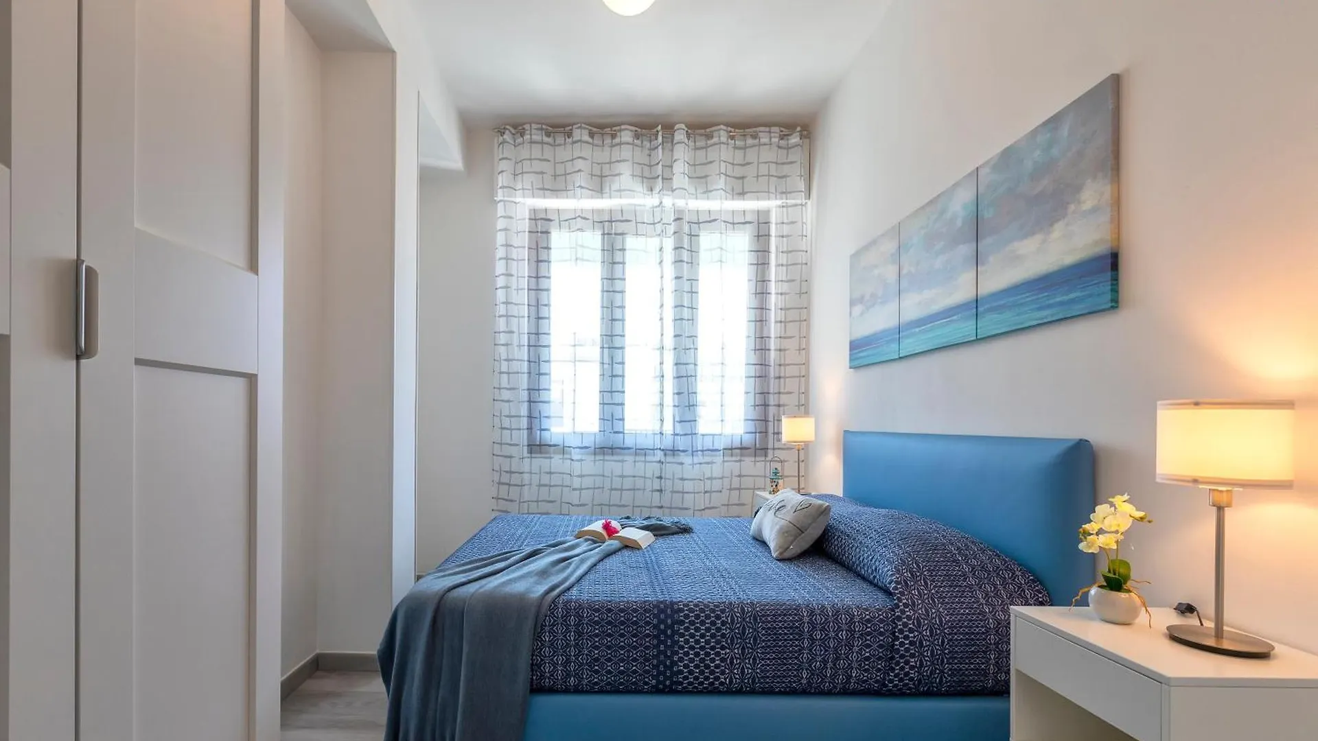 Valencia Penthouse With Spectacular Beachfront Terraces Wifi, Air Conditioning, Close To Beaches Alghero Italy