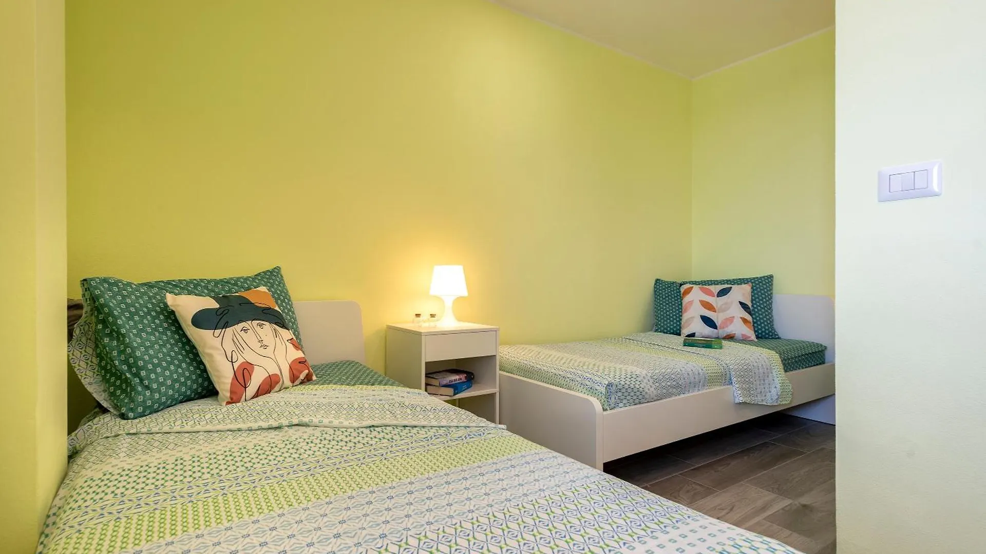 Apartment Valencia Penthouse With Spectacular Beachfront Terraces Wifi, Air Conditioning, Close To Beaches Alghero Italy