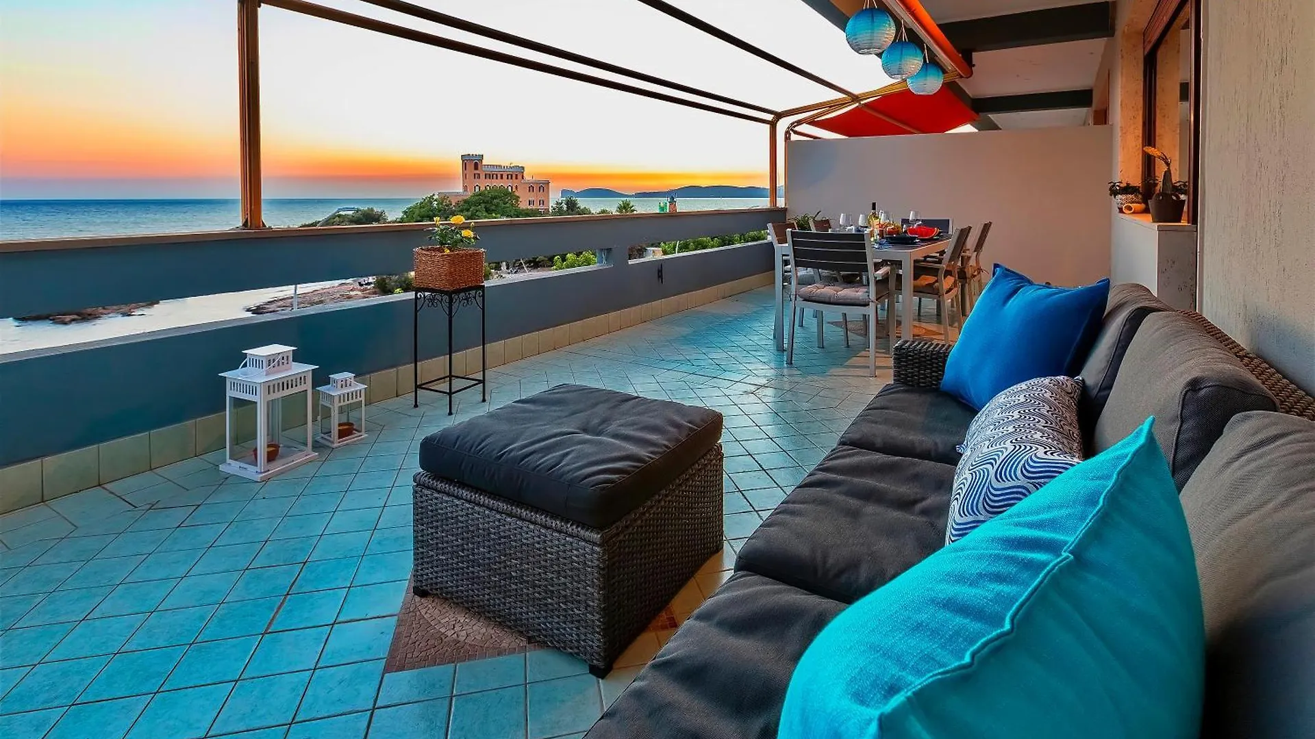 Valencia Penthouse With Spectacular Beachfront Terraces Wifi, Air Conditioning, Close To Beaches Alghero 0*,  Italy